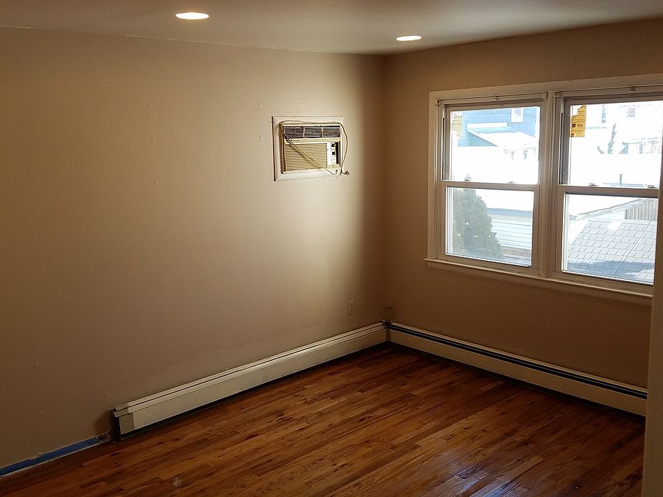 2nd image of 12 Delaware Place # Fl 1ST