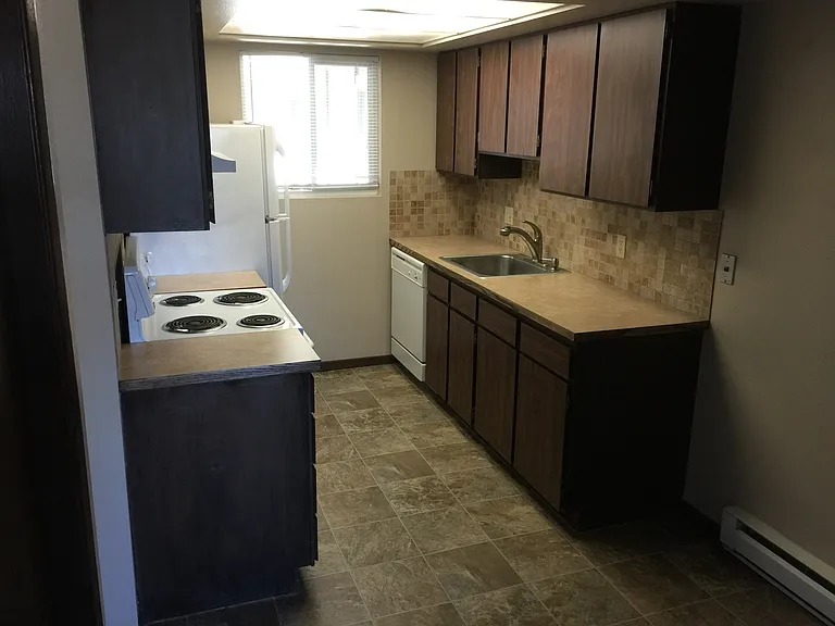 Timber Court — Photo 16