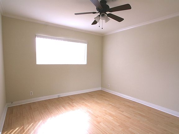 5th image of 4000 Sequoia St APT 7
