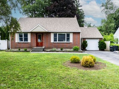 11 Forest Drive, Albany, NY, 12205