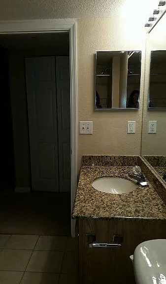 291 SW Palm Dr #303 — Photo 7