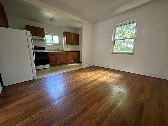 3rd image of 7227 Witherspoon St