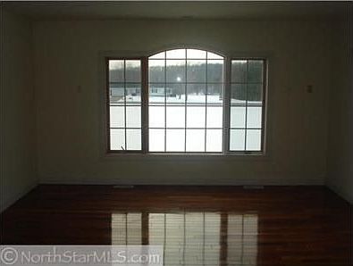 5th image of 22469 University Ave NE