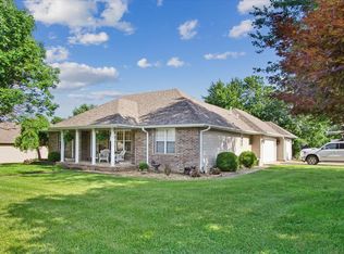 1302 E Primrose Ln, Republic, MO 65738