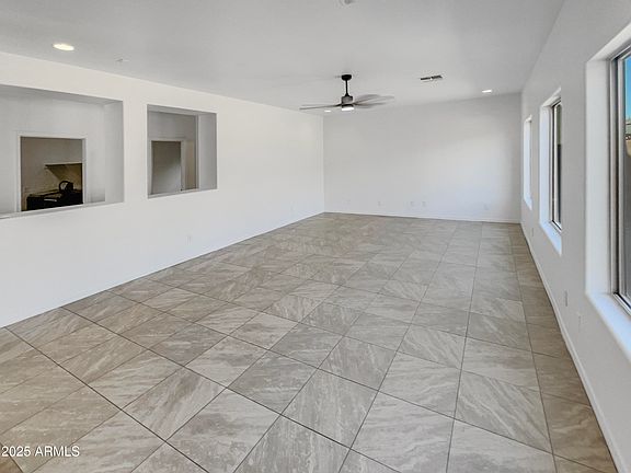 3rd image of 30271 W CRITTENDEN Lane