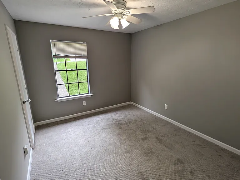 2714 Laurel View Dr — Photo 6
