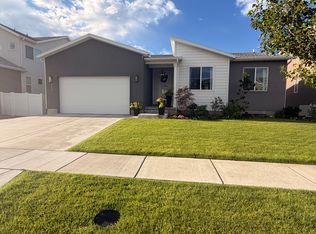 849 W Wynwood Park Dr, Murray, UT 84123