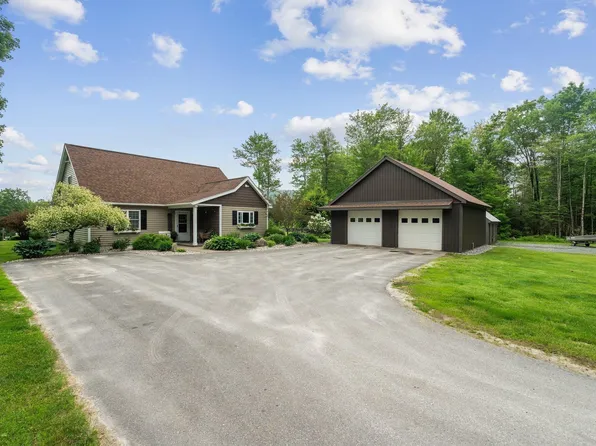 177 Barton Road, Croydon, NH 03773
