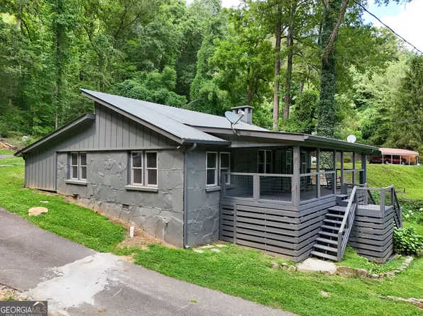 56 Hawthorn Ln, Clayton, GA 30525