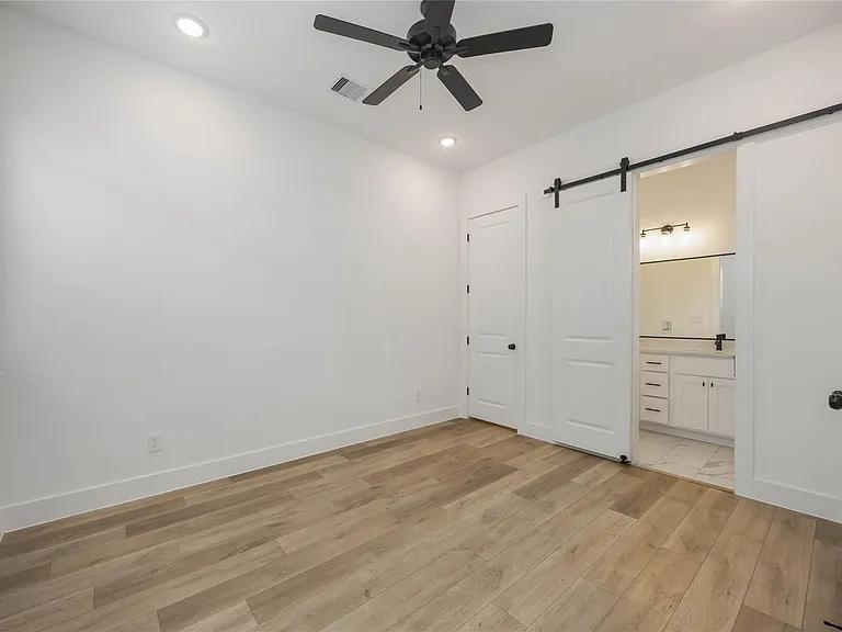 8508 Wileyvale Rd #B — Photo 15