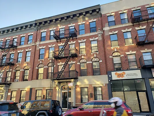 Rented by Signature Property Realty | media 22