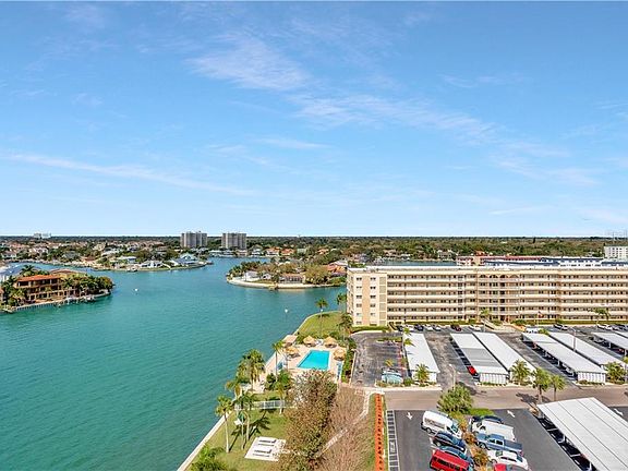 3rd image of 6060 Shore Blvd S Penthouse 9