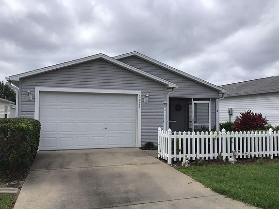 2nd image of 2828 Burgos Dr