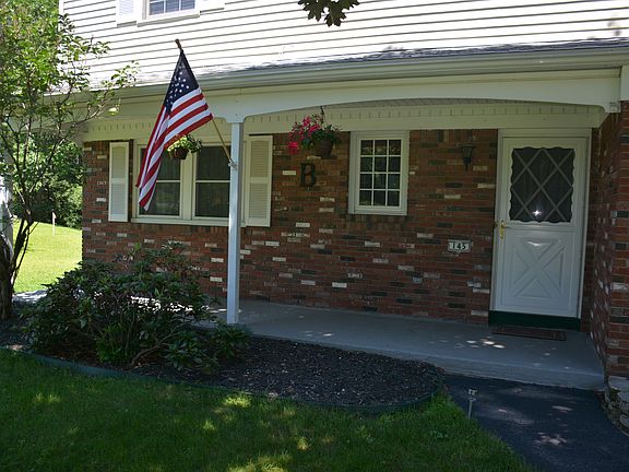 5th image of 145 Wood Dale Dr