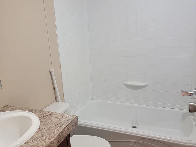 297 Colorado Dr — Photo 9
