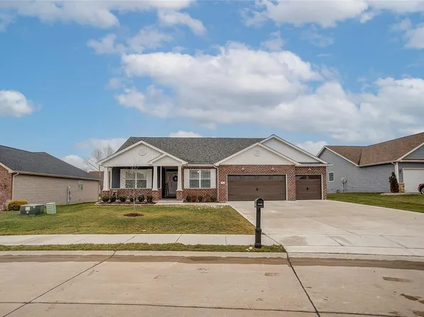 1413 Victoria Square Ct, O Fallon, IL 62269