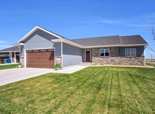 6517 O Avenue Pl, Kearney, NE 68847