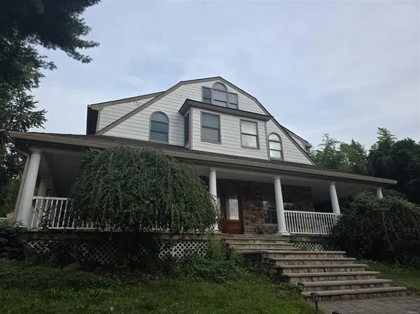 365 River Rd, Bogota, NJ 07603