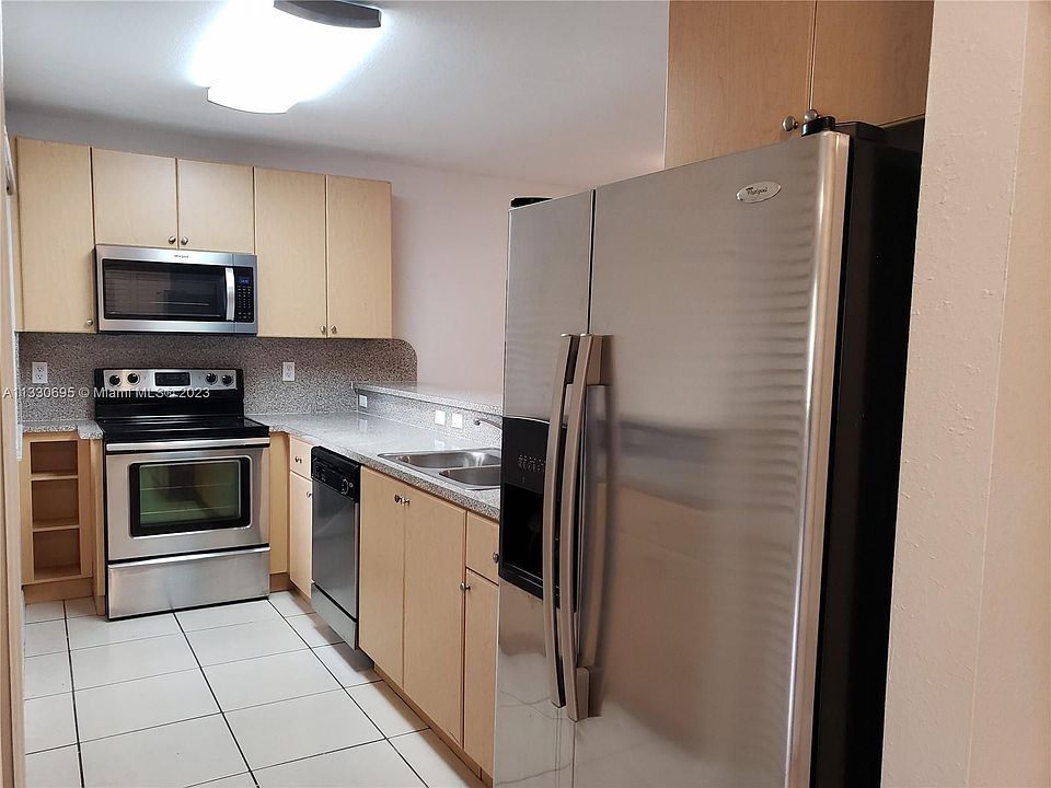 1st image of 22721 SW 88th Pl Unit 7-19