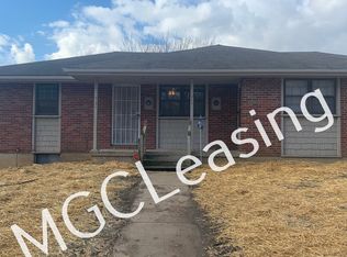 717 NW 6th St, Blue Springs, MO 64014
