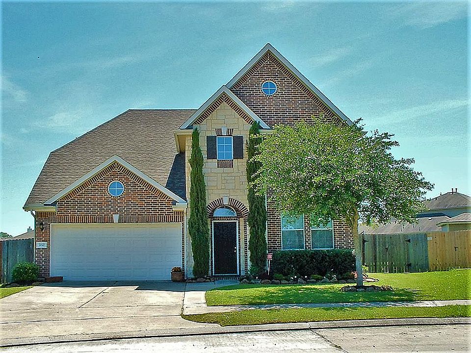 1st image of 7027 Crescent Moon Dr