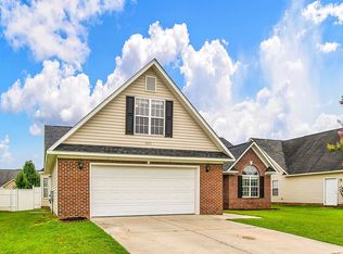 1921 Caviness St, Fayetteville, NC 28314