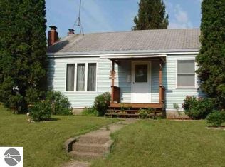 114 S Pine St, Marion, MI