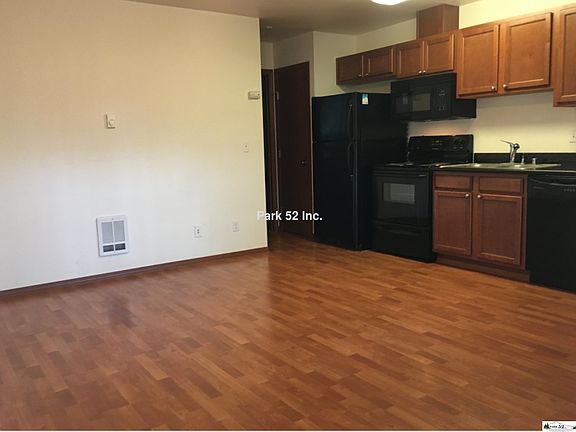 3rd image of 630 N Prospect St APT 3