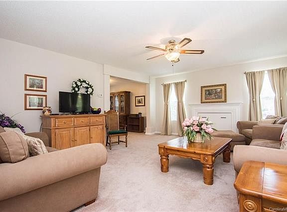 4th image of 8307 Rhian Brook Ln
