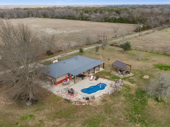 2632 W County Road 3306, Greenville, TX 75402