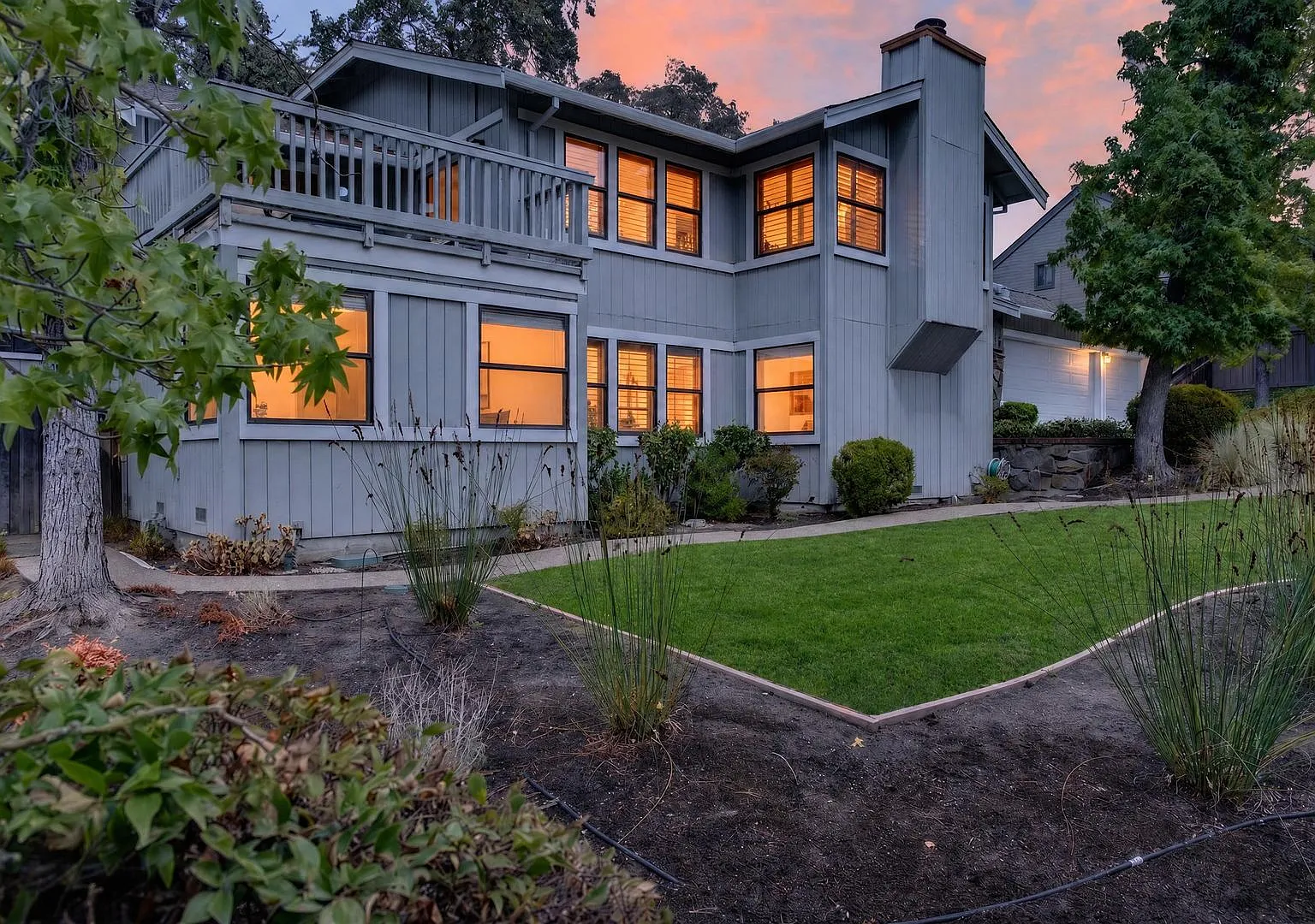 Must See Spacious Alamo 4BR Home with Remodeled Baths & Expansive Yard Monte Vista Schools! — Photo 4