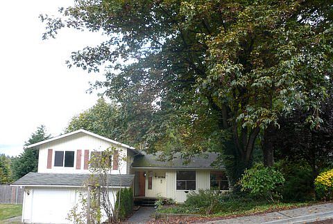 1,920 sf Tri-Level Home