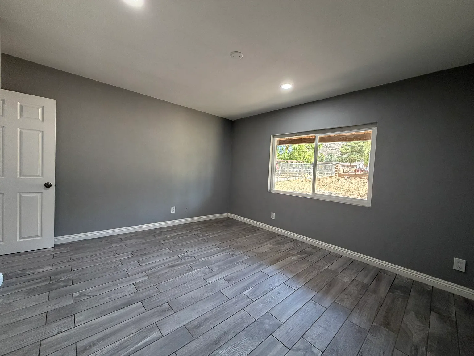 2 bed, 630 sqft, $1,750 — Photo 2