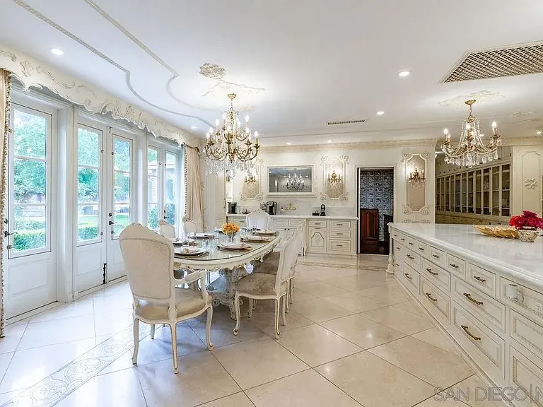 7007 Country Club Dr — Photo 37