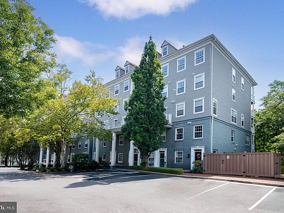 5th image of 1404 Roundhouse Ln APT 309