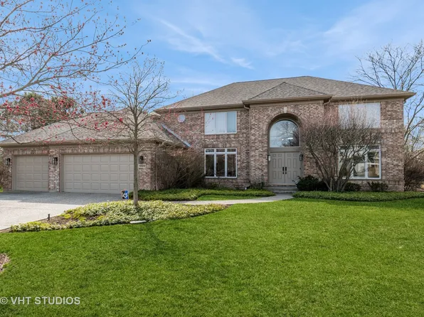 1920 Waterford Ct, Highland Park, IL 60035