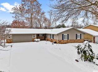 1912 Highwood Ave, Pekin, IL