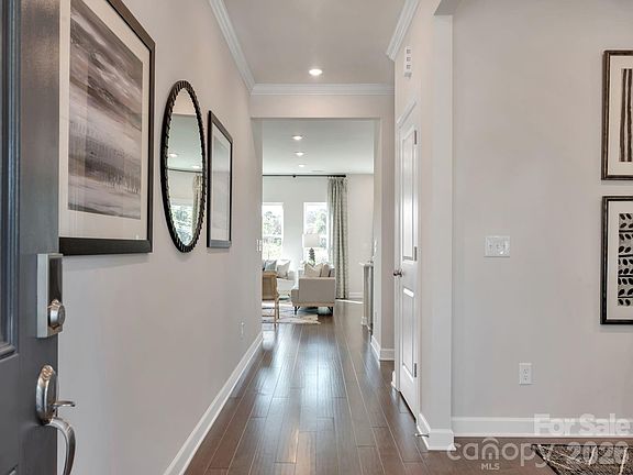3rd image of 2440 Chartwell St