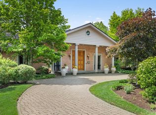2129 Swainwood Dr, Glenview, IL 60025