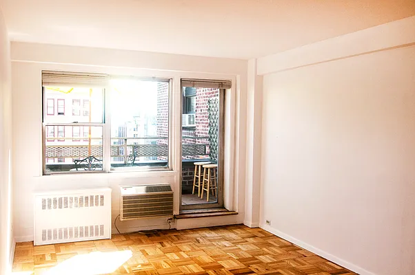 Sold by DYNY Inc | media 3