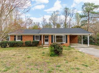 322 Summer Hill Rd, Fayetteville, NC 28303