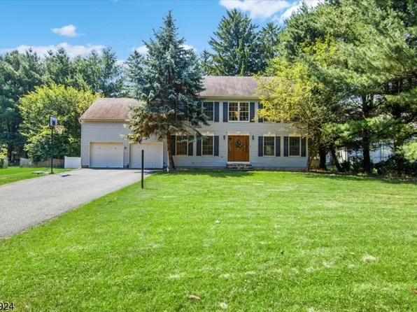 81 Beech Rd, Randolph Twp., NJ 07869