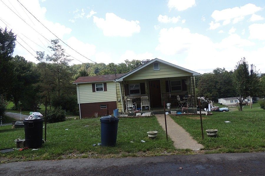 1st image of 140 Honeycutt St