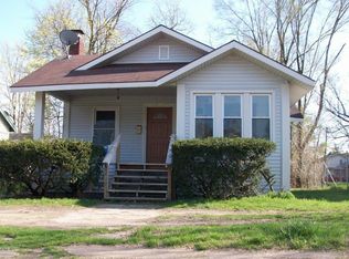524 E Empire Ave, Benton Harbor, MI 49022