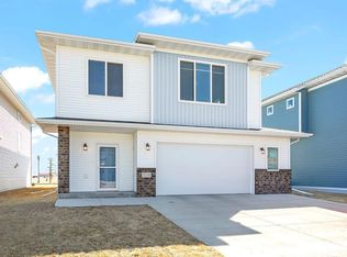 2219 10th Ct W, West Fargo, ND 58078