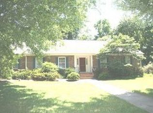 5001 Ellenwood Dr, Greensboro, NC 27410