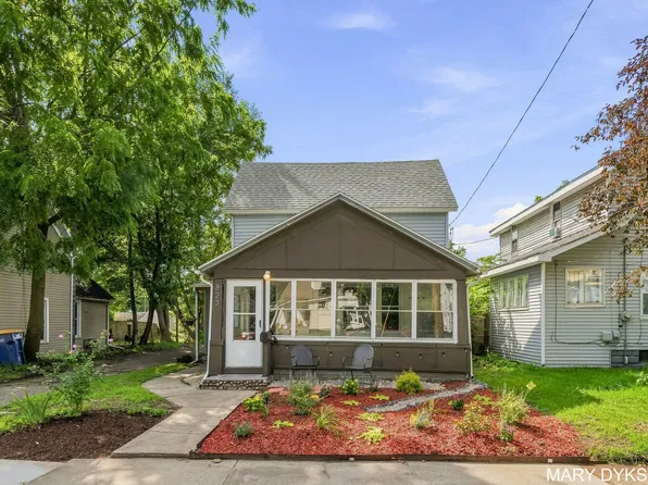 823 Prospect Ave NE, Grand Rapids, MI 49503