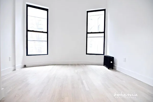 Rented by Bohemia Realty Group | media 12