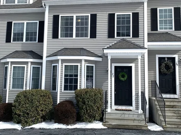 22 Sprucewood Ln #66, Worcester, MA 01606