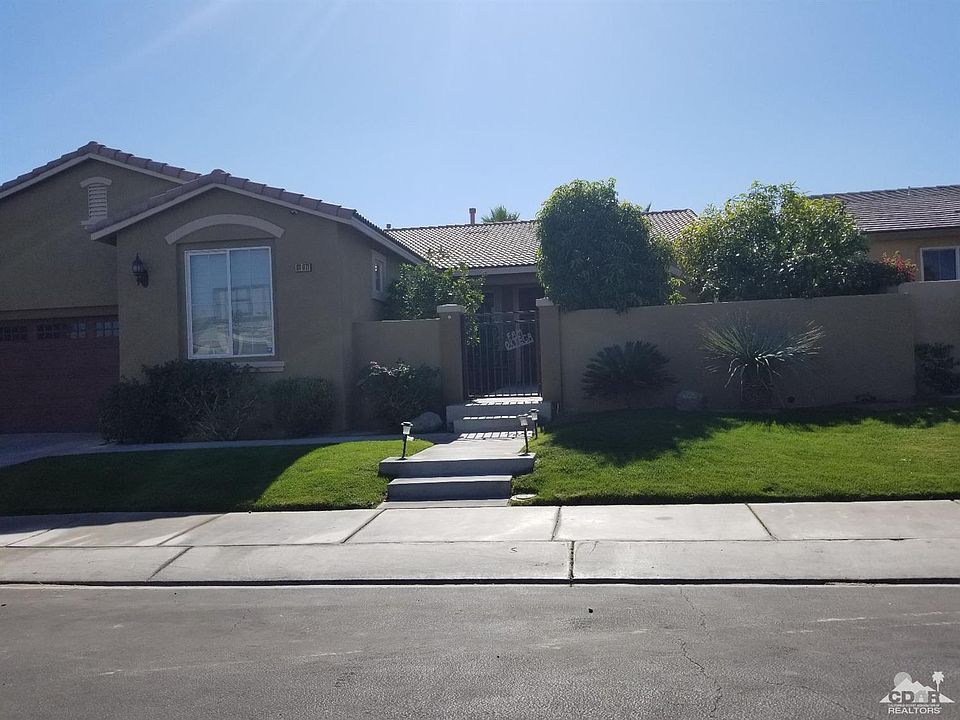 1st image of 81071 Avenida Romero